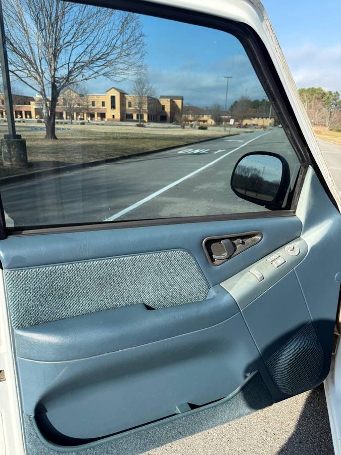 Chevrolet-s10-pickup-1995-12