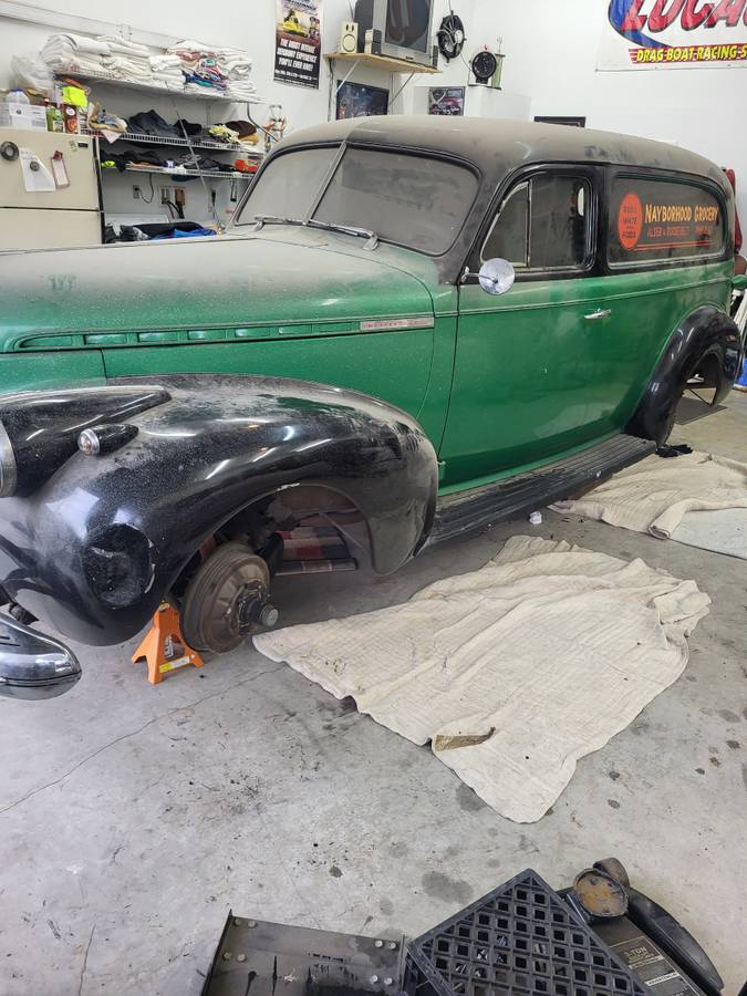 Chevrolet-sedan-delivery-1940-green-6