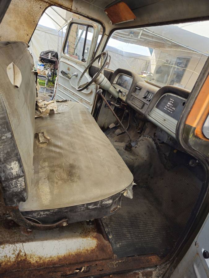 Chevrolet-silverado-1500-1961-black-19