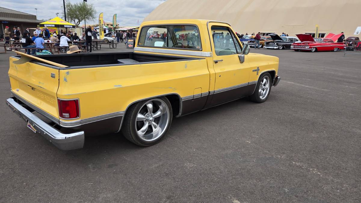 Chevrolet-silverado-1500-1981-yellow-5
