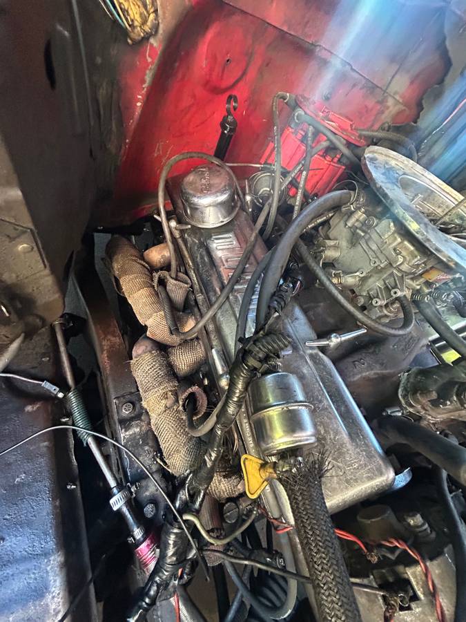 Chevrolet-silverado-1500-1982-red-10