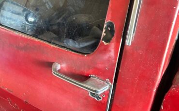 Chevrolet-silverado-1500-1982-red-11