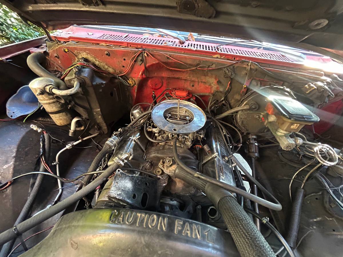 Chevrolet-silverado-1500-1982-red-12