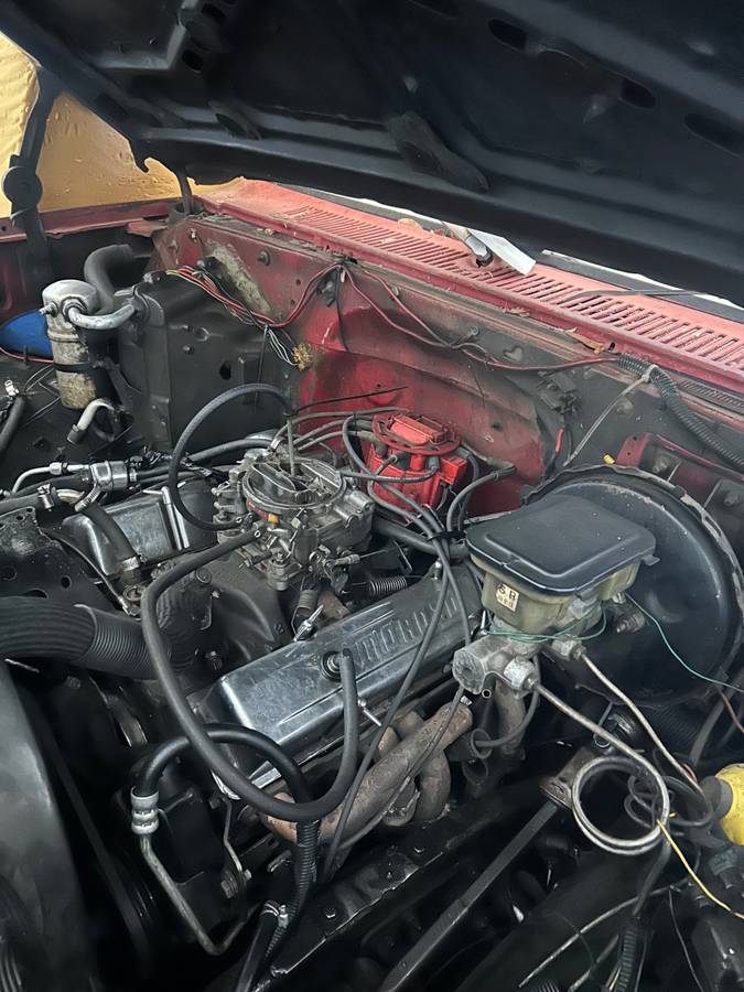 Chevrolet-silverado-1500-1982-red-12