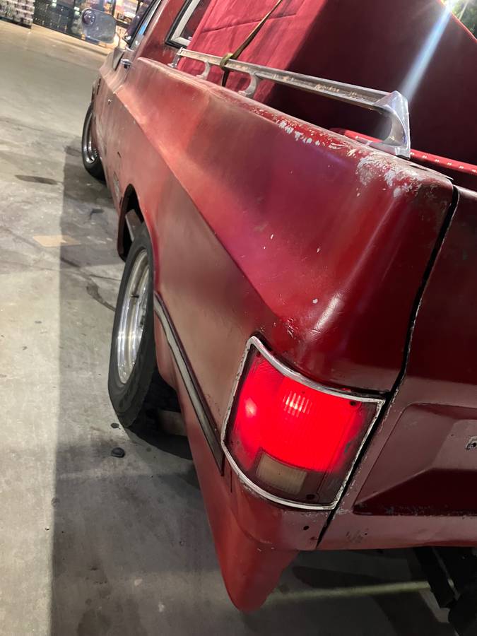 Chevrolet-silverado-1500-1982-red-3