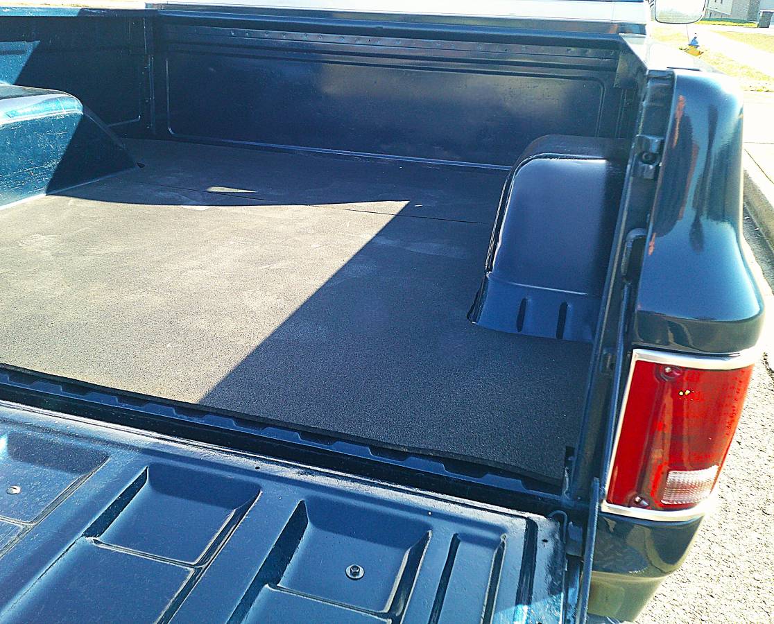 Chevrolet-silverado-1500-1985-blue-10