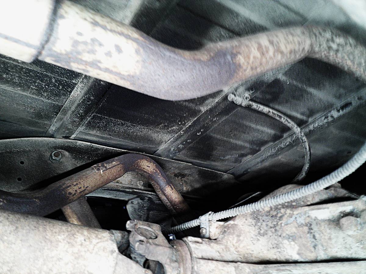 Chevrolet-silverado-1500-1985-blue-21