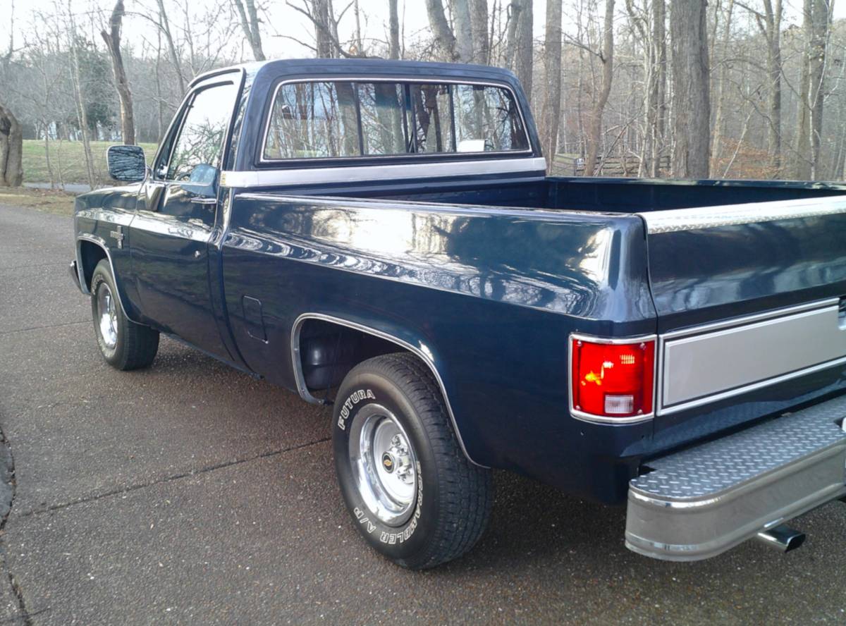 Chevrolet-silverado-1500-1985-blue-4