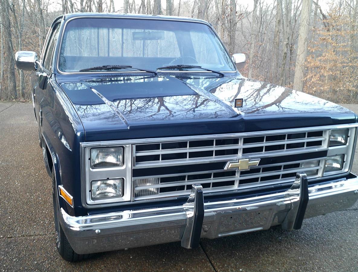 Chevrolet-silverado-1500-1985-blue