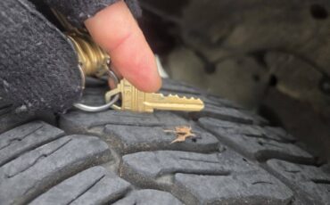 Chevrolet-silverado-1500-1995-silver-3