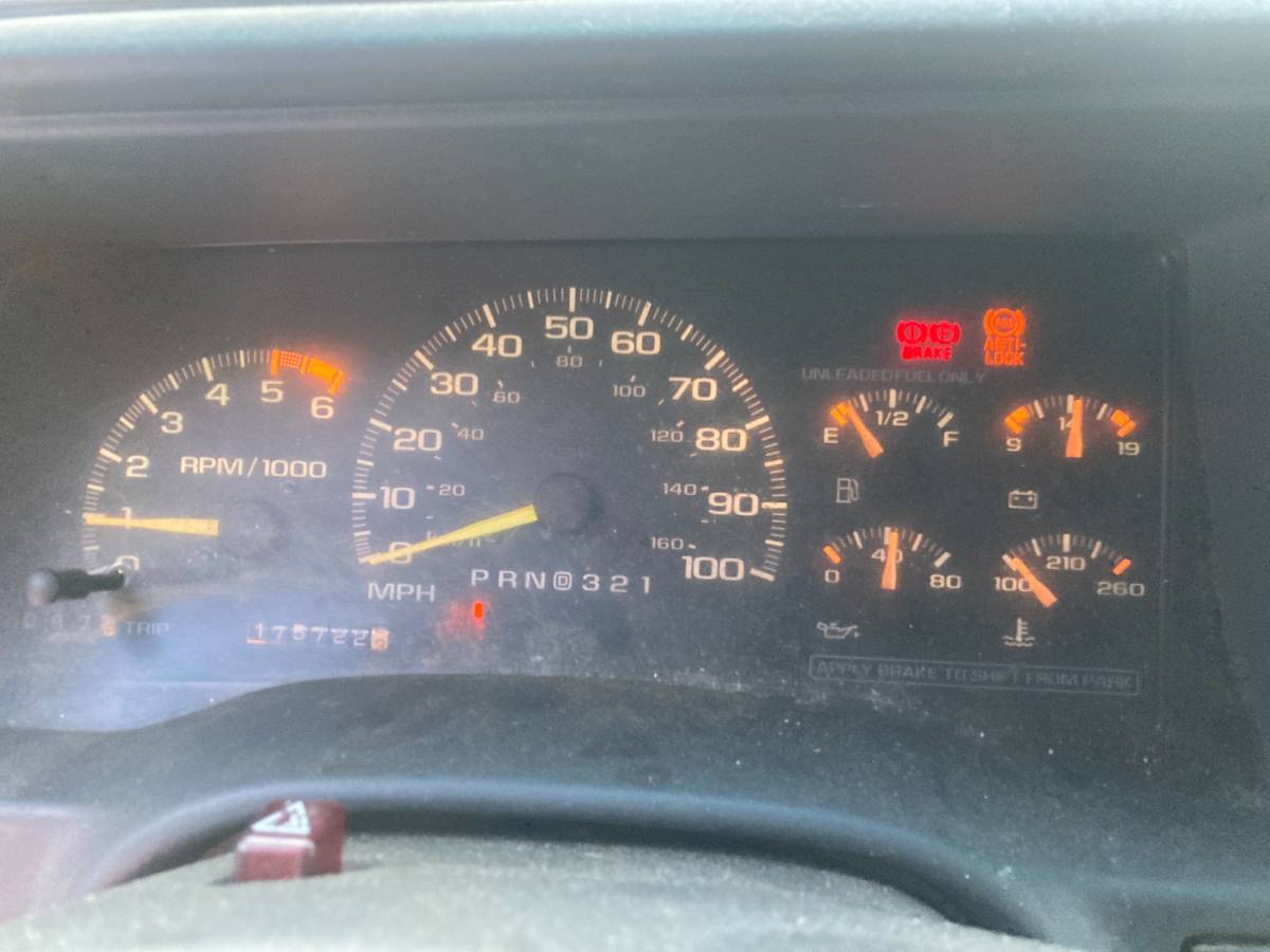 Chevrolet-silverado-1500-1996-black-9