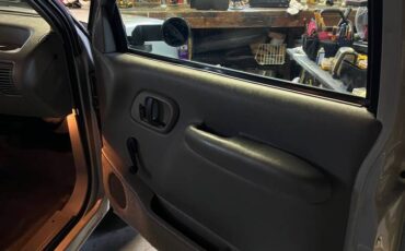 Chevrolet-silverado-1500-1996-silver-18