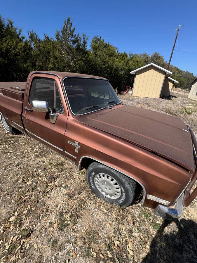 Chevrolet-silverado-1500-diesel-1982-brown-1
