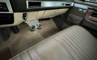 Chevrolet-silverado-1983-12