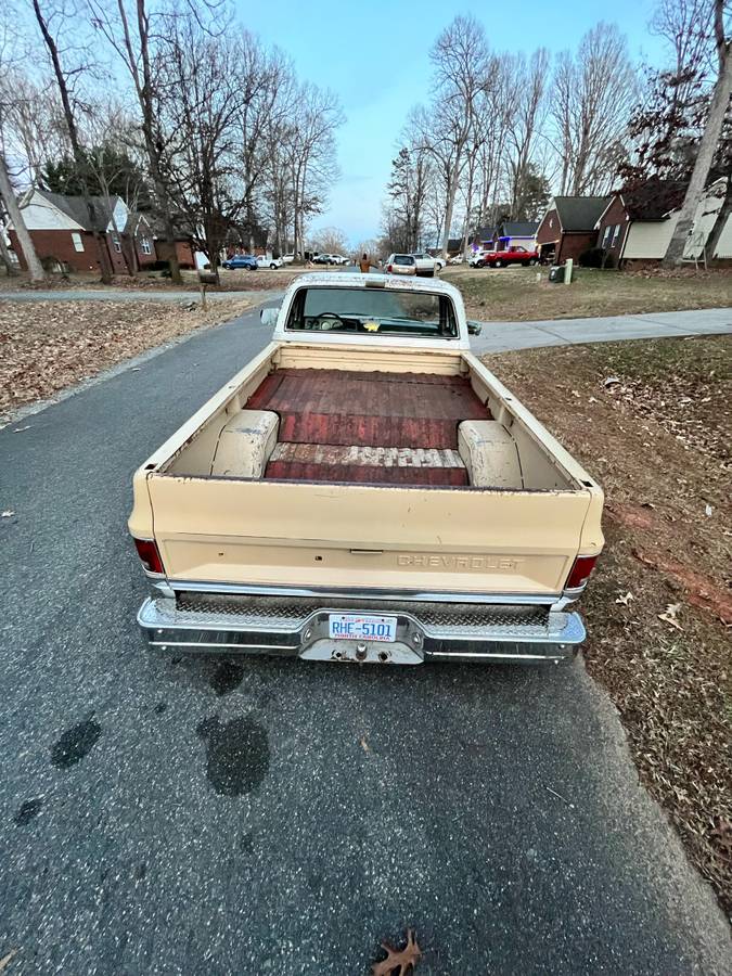 Chevrolet-silverado-1983-16