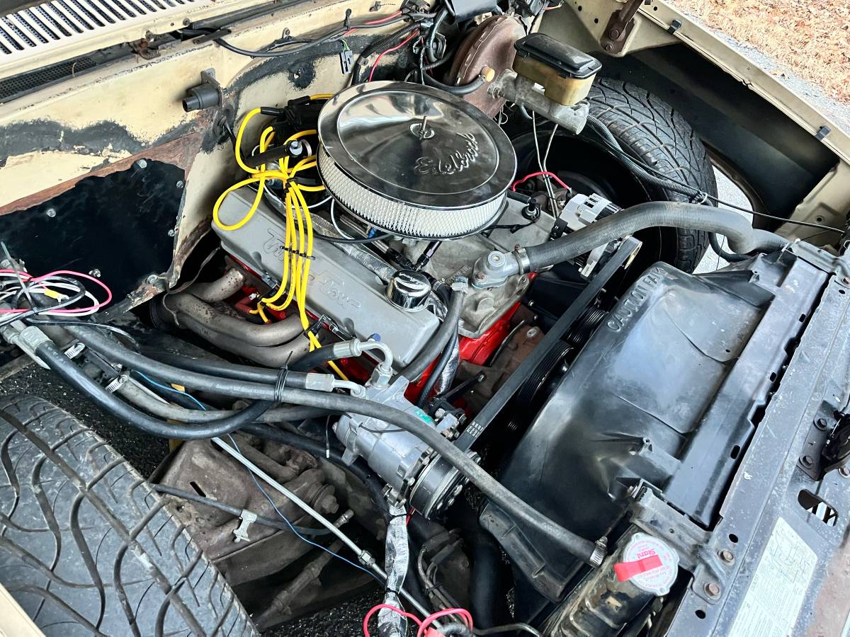 Chevrolet-silverado-1983-17