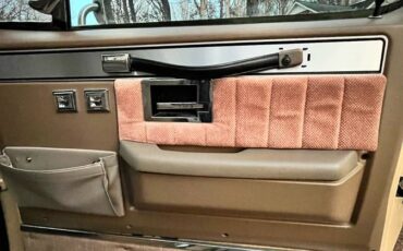 Chevrolet-silverado-1983-3