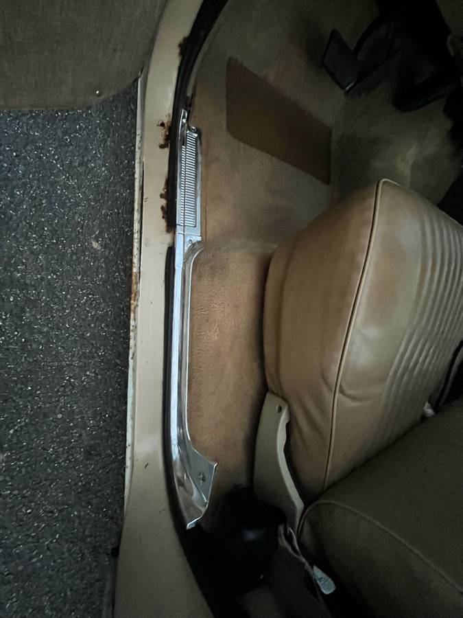 Chevrolet-silverado-1983-4