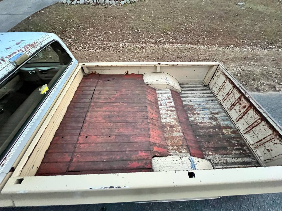 Chevrolet-silverado-1983-6