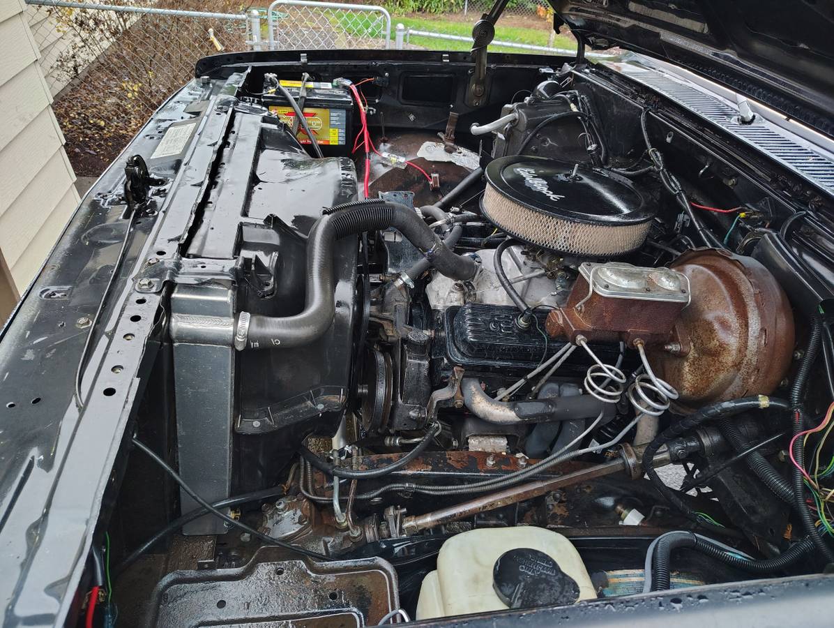 Chevrolet-silverado-1983-black-10