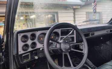 Chevrolet-silverado-1983-black-12