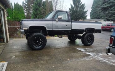 Chevrolet-silverado-1983-black-13