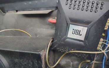 Chevrolet-silverado-1983-black-14