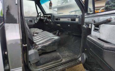 Chevrolet-silverado-1983-black-8