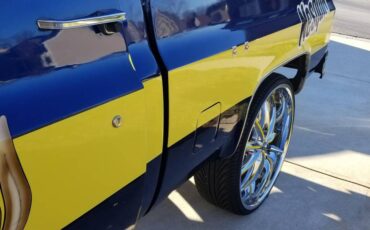 Chevrolet-silverado-1986-custom-17