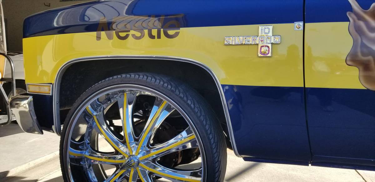 Chevrolet-silverado-1986-custom-19