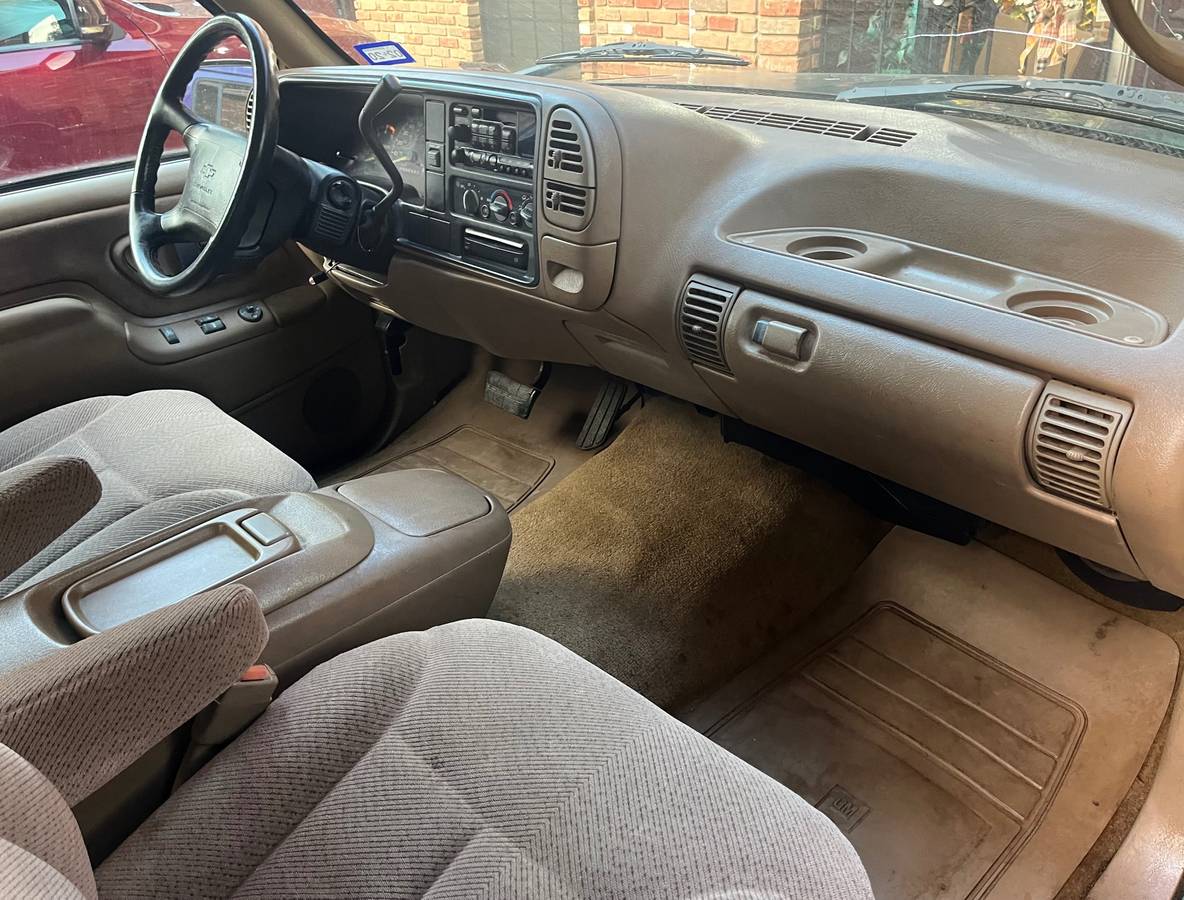 Chevrolet-silverado-1995-green-10