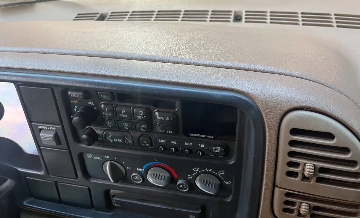 Chevrolet-silverado-1995-green-15