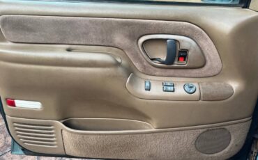 Chevrolet-silverado-1995-green-3