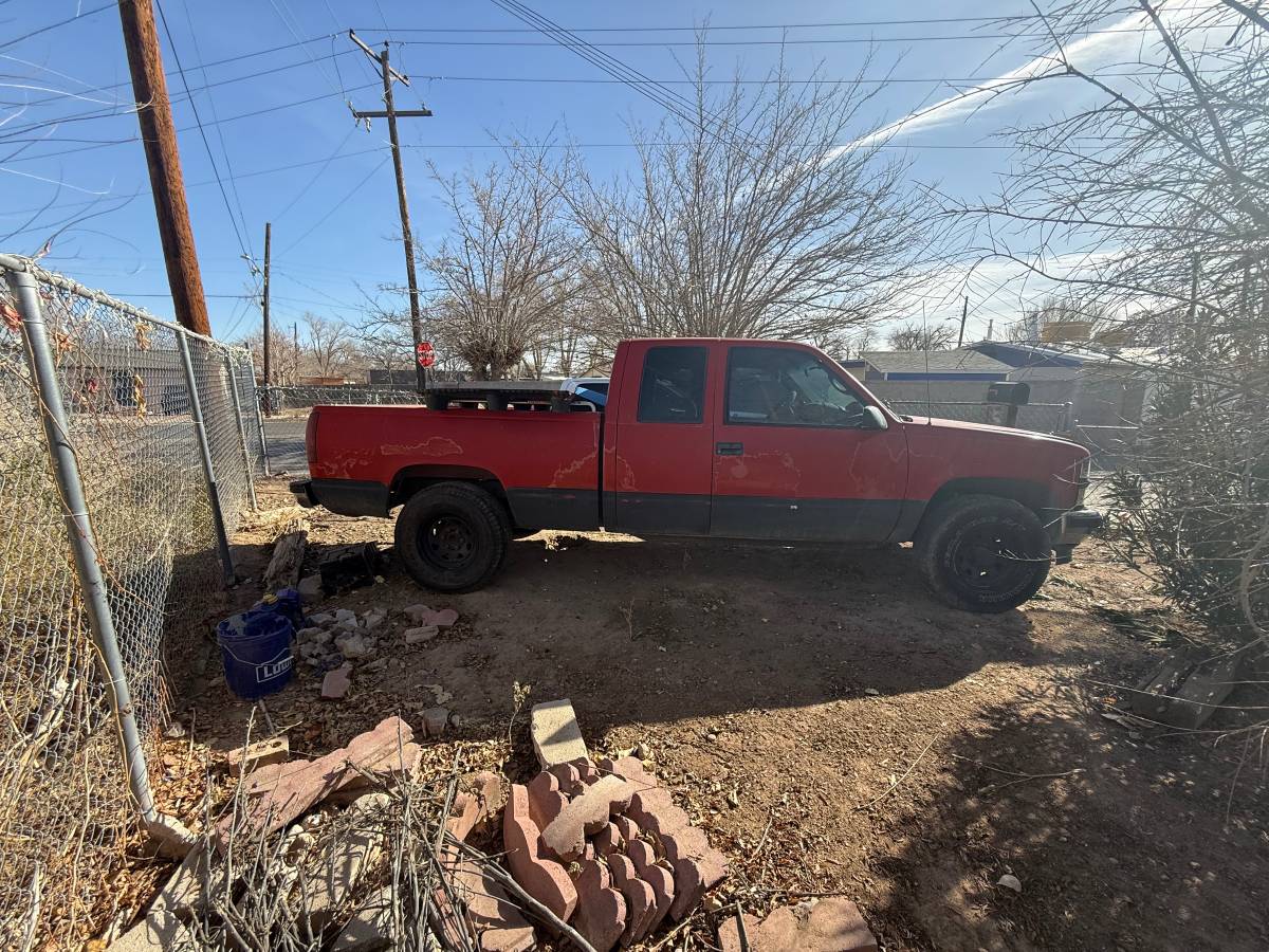 Chevrolet-silverado-1996-red-1