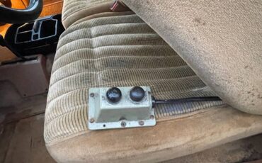 Chevrolet-silverado-2500-1990-brown-1