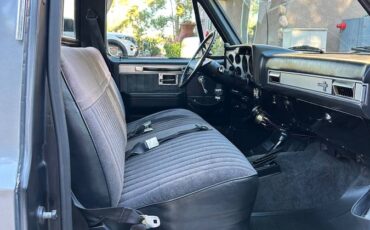 Chevrolet-silverado-2500hd-1987-grey-10