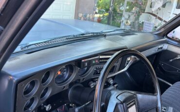 Chevrolet-silverado-2500hd-1987-grey-13