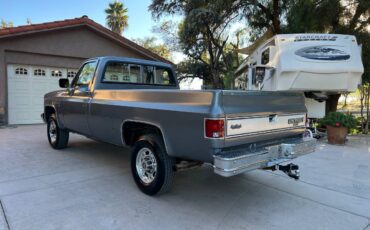 Chevrolet-silverado-2500hd-1987-grey-8