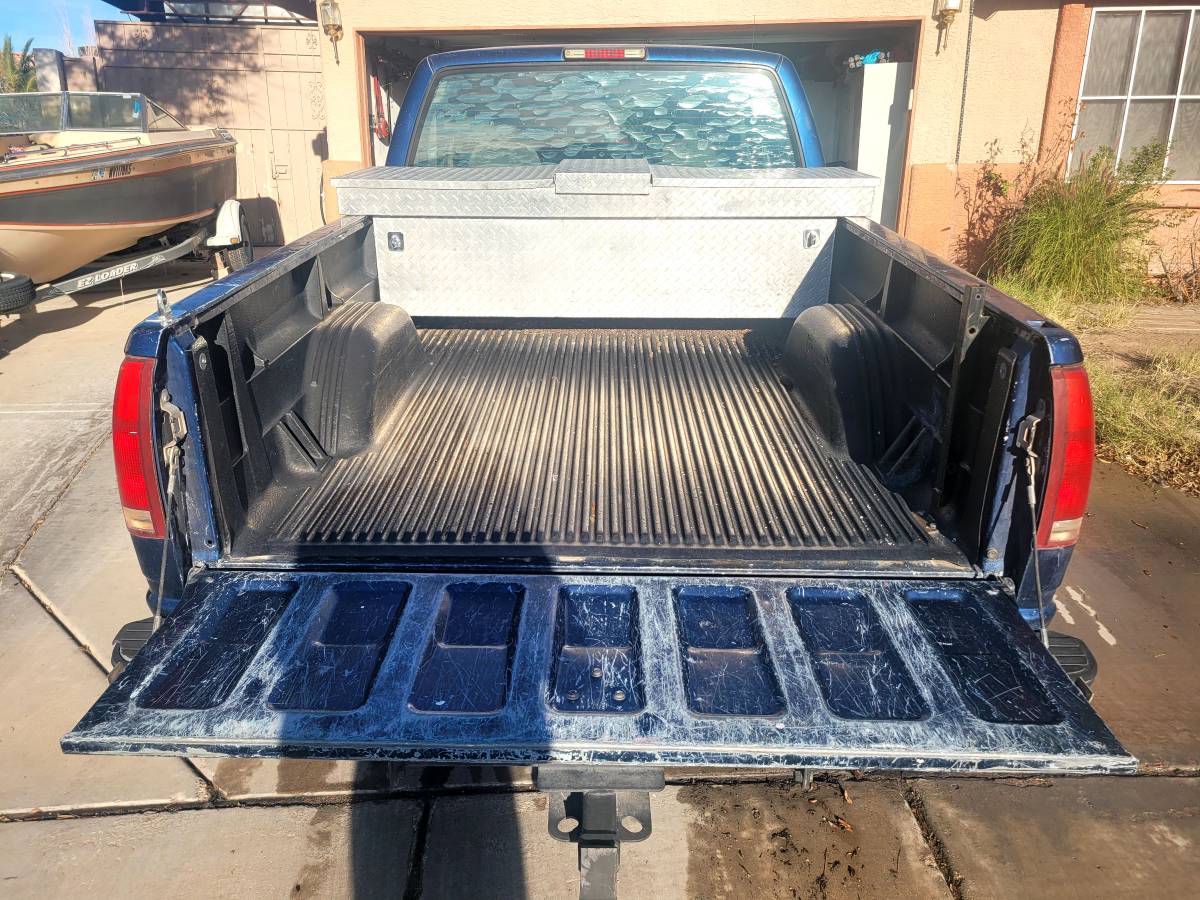 Chevrolet-silverado-truck-1500-1995-blue-4