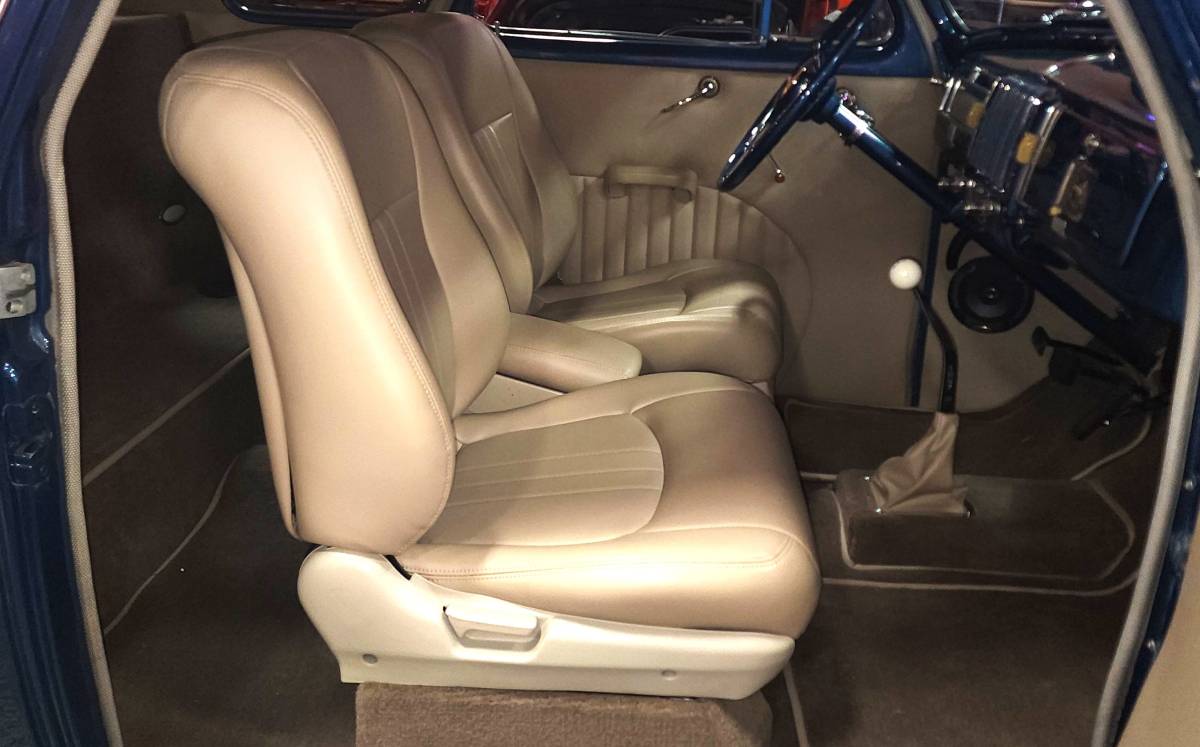 Chevrolet-special-deluxe-coupe-1940-blue-3