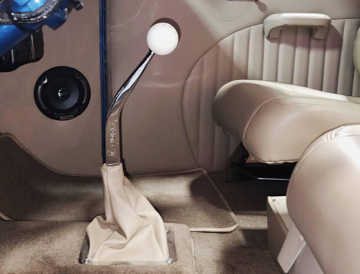 Chevrolet-special-deluxe-coupe-1940-blue-4