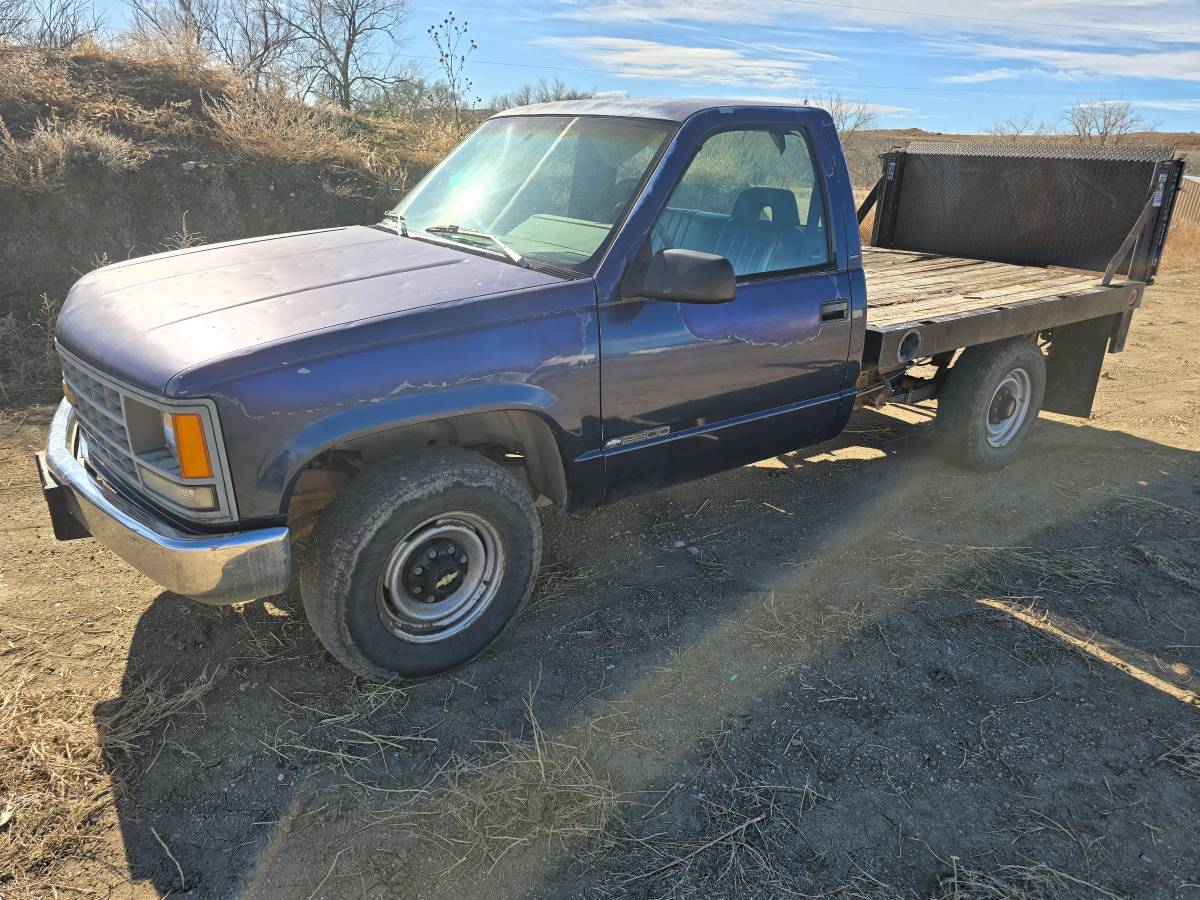 Chevrolet-stakebed-diesel-1993-12