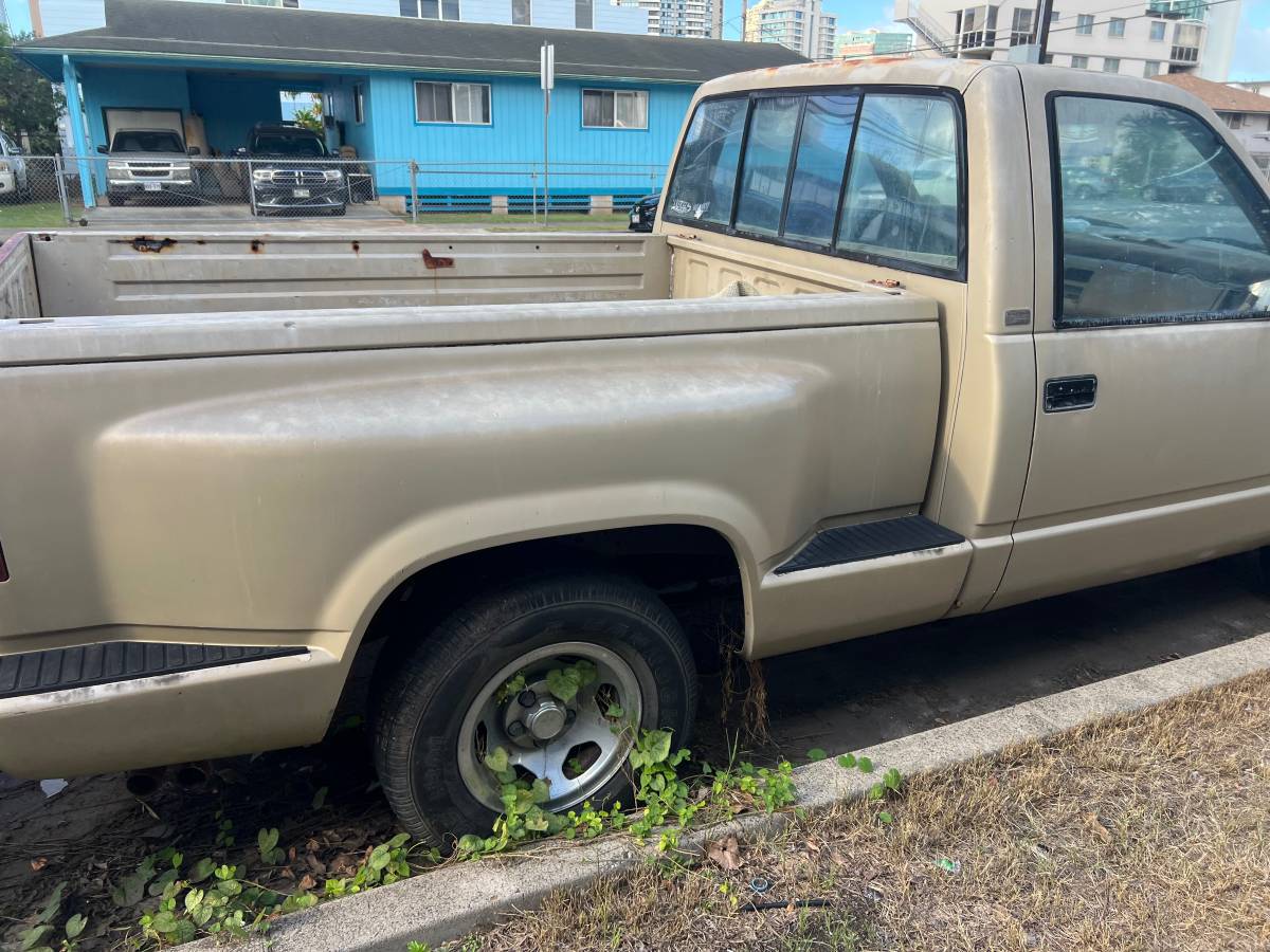 Chevrolet-stepside-obs.-1989-brown