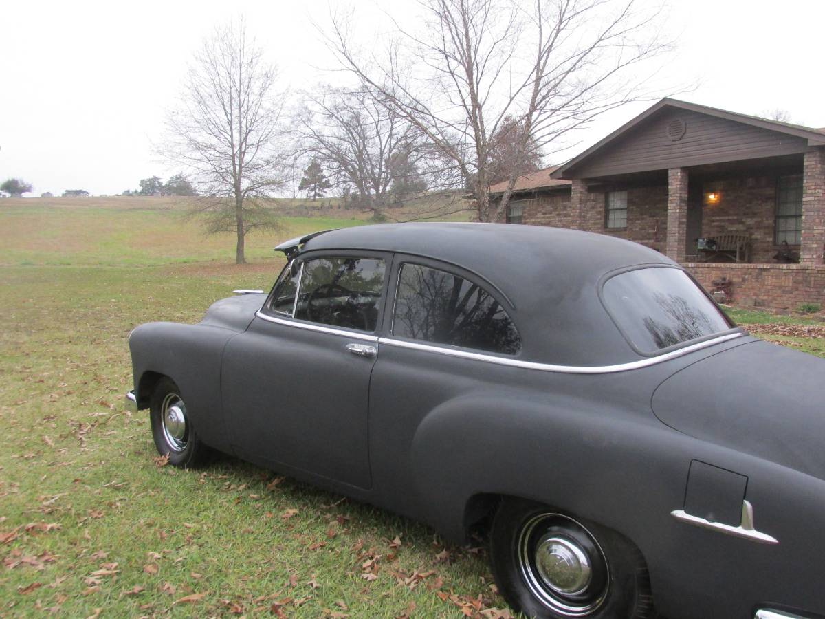 Chevrolet-styleline-deluxe-1951-black-1