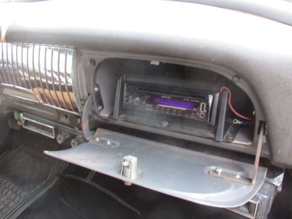 Chevrolet-styleline-deluxe-1951-black-18