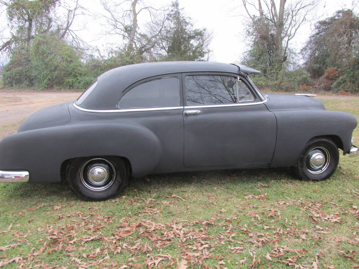 Chevrolet-styleline-deluxe-1951-black