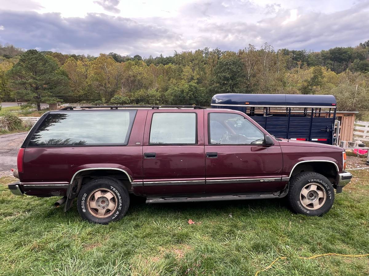 Chevrolet-suburban-1500-1992-1