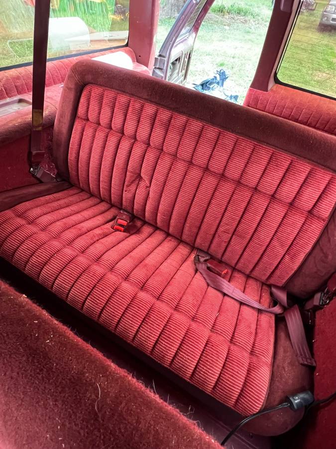 Chevrolet-suburban-1500-1992-3