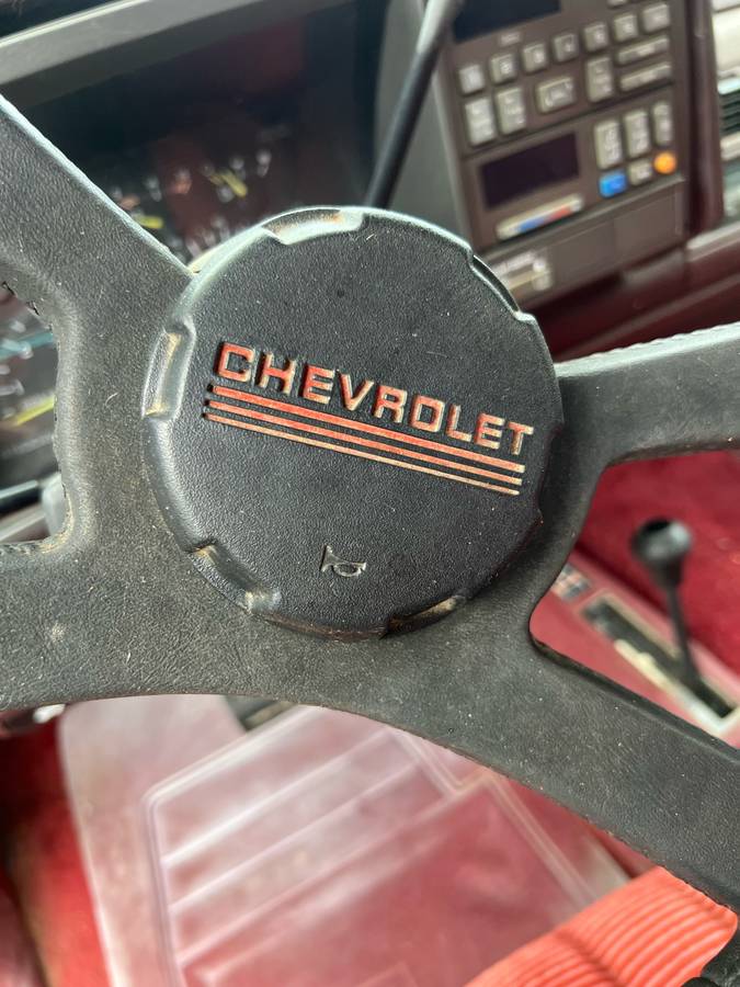 Chevrolet-suburban-1500-1992-4