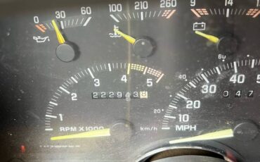 Chevrolet-suburban-1500-1992-5